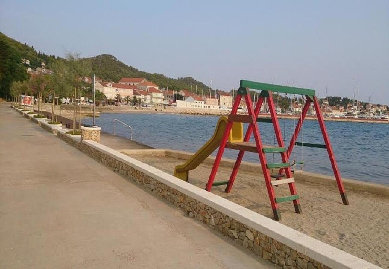Holiday Home Villa Jadran - 10 M From Beach 프레코 외부 사진